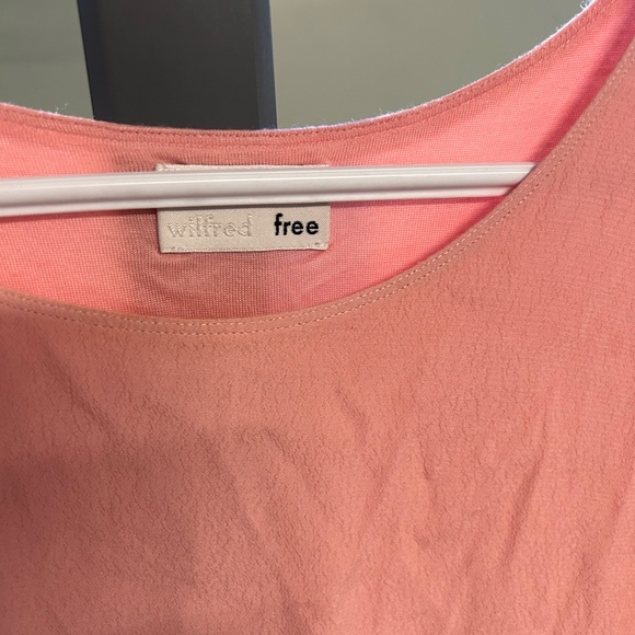 Aritizia tops - Picture 4 of 8